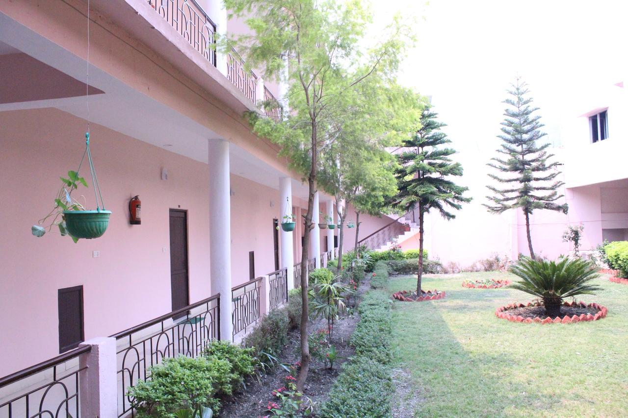 Greenwood Hotel Bhīm Tāl Esterno foto
