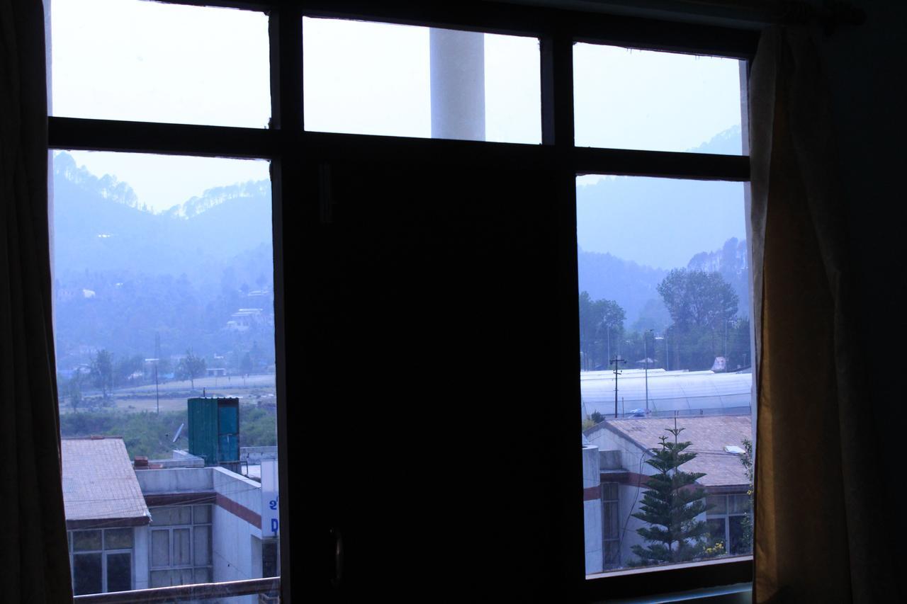Greenwood Hotel Bhīm Tāl Esterno foto